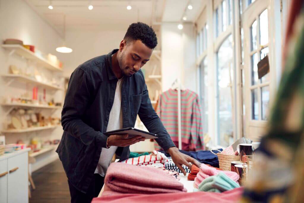 Le commerce local prend son envol : une vraie opportunité pour dynamiser les centres-villes
